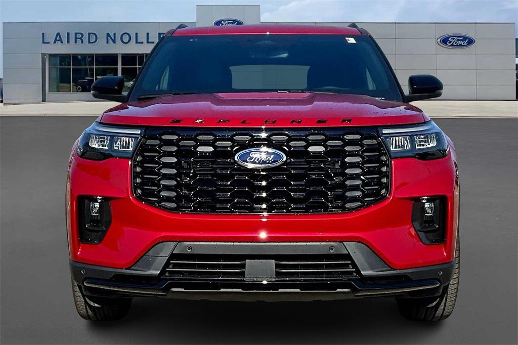 new 2025 Ford Explorer car, priced at $51,556