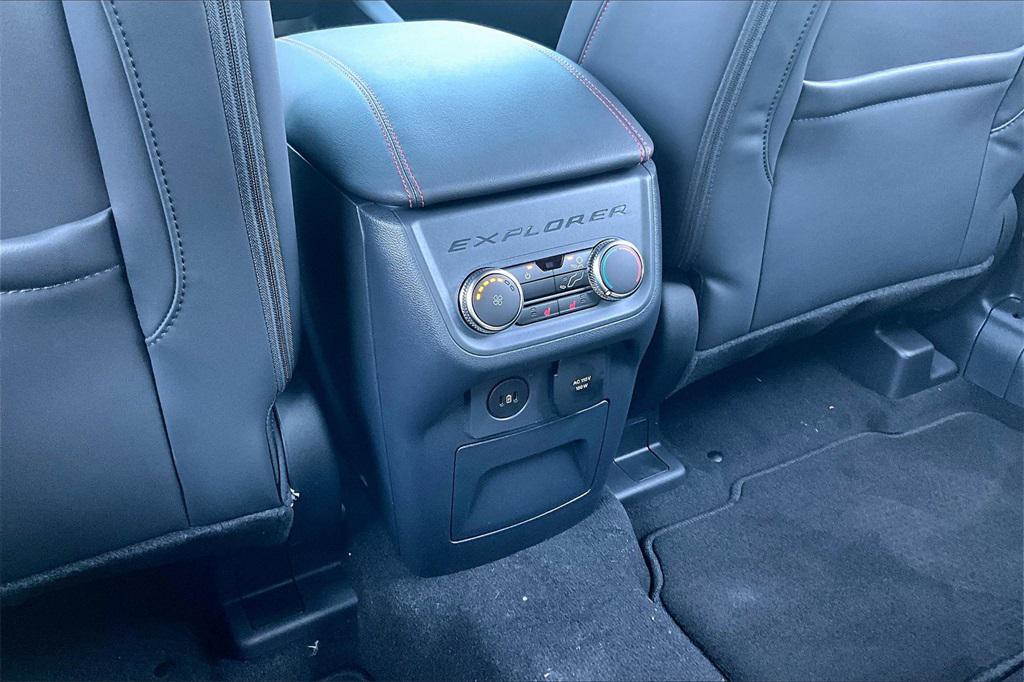 new 2025 Ford Explorer car, priced at $51,556