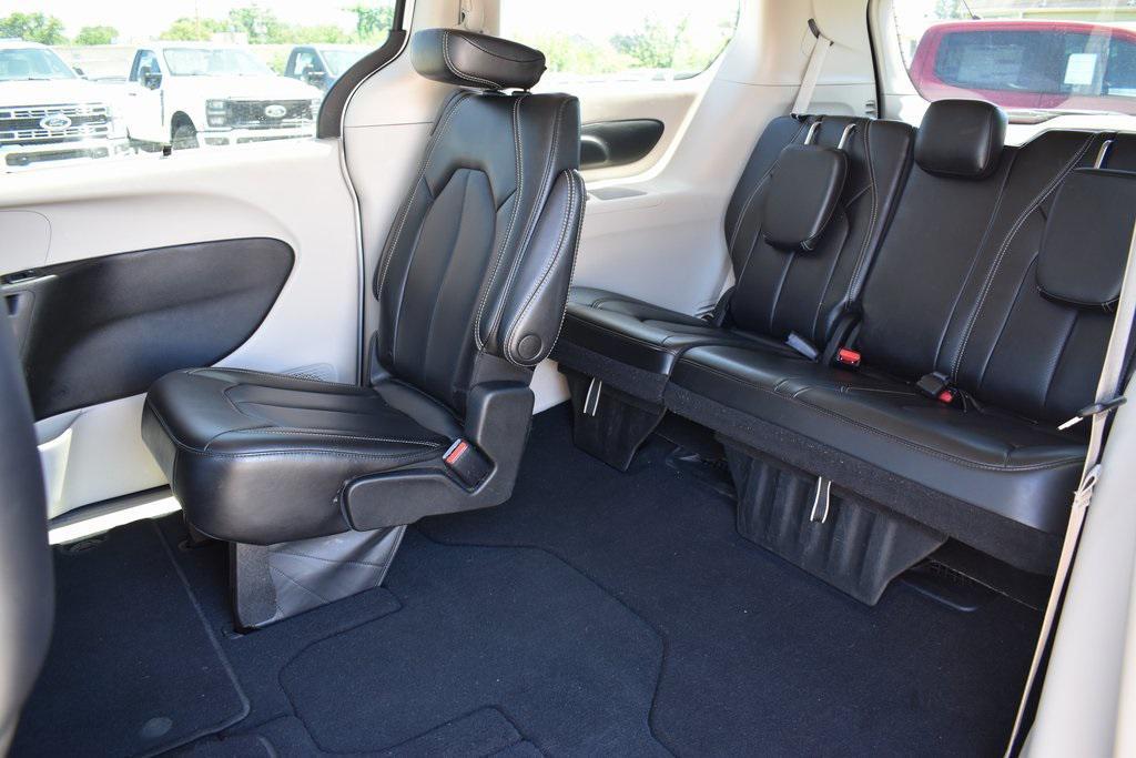 used 2023 Chrysler Pacifica car, priced at $22,885