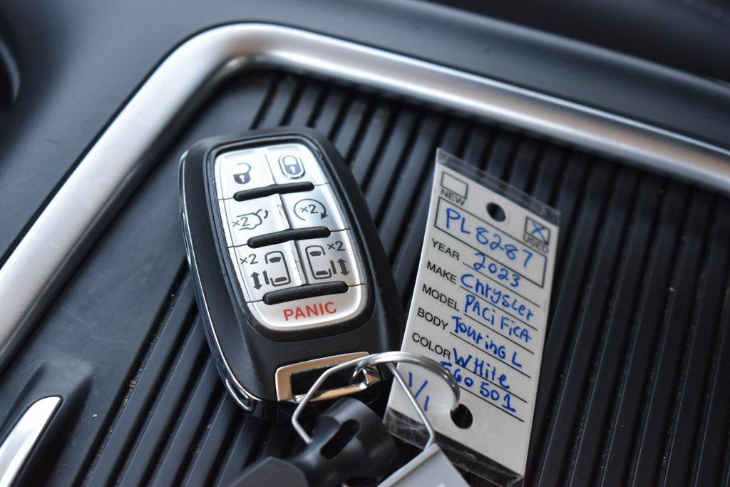 used 2023 Chrysler Pacifica car, priced at $22,885