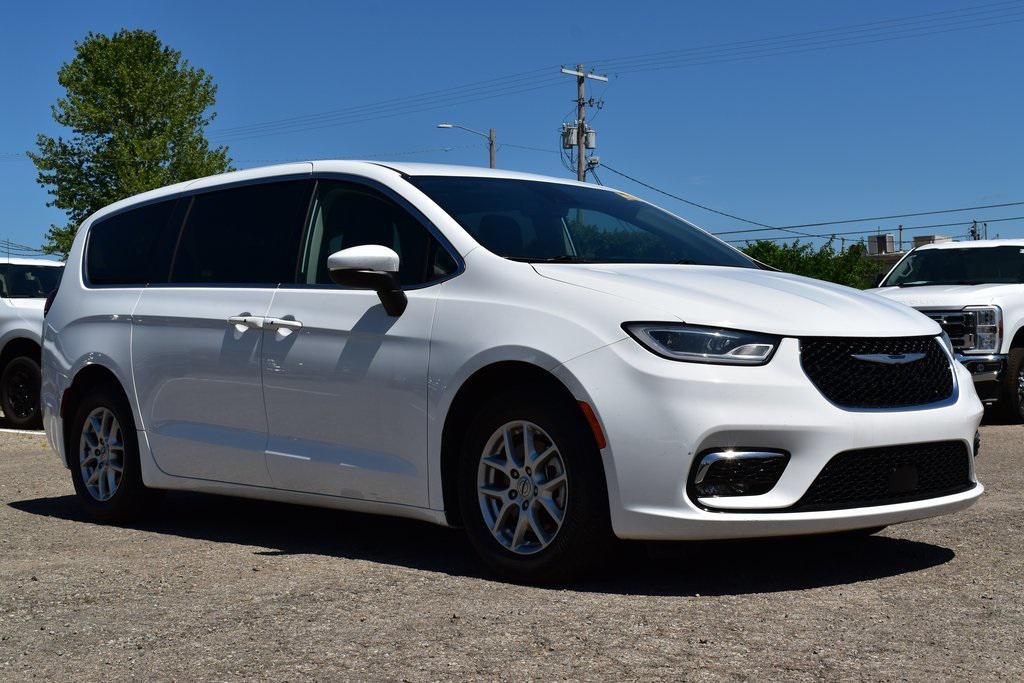 used 2023 Chrysler Pacifica car, priced at $22,885