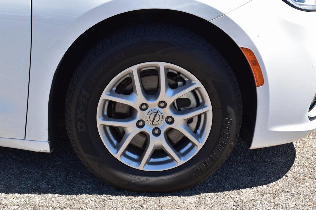 used 2023 Chrysler Pacifica car, priced at $22,885