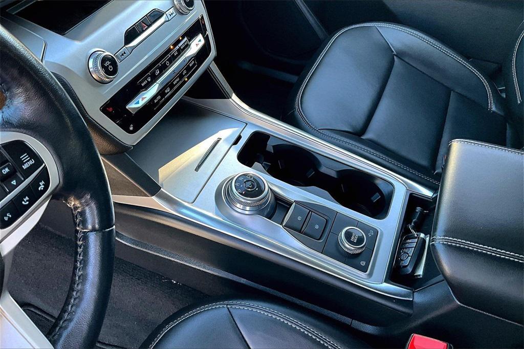 used 2022 Ford Explorer car, priced at $31,301