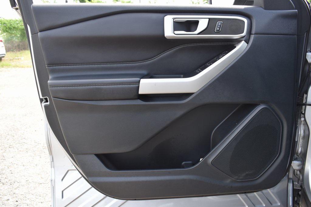 used 2022 Ford Explorer car, priced at $32,113