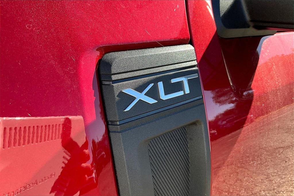 new 2025 Ford Maverick car, priced at $33,870