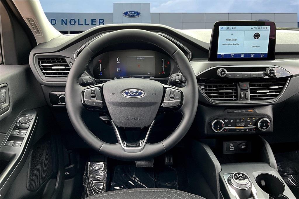 new 2025 Ford Escape car, priced at $25,999