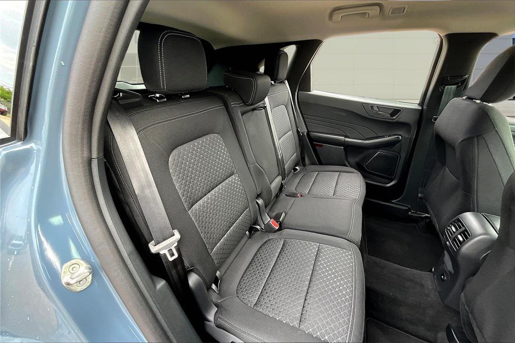 new 2025 Ford Escape car, priced at $25,999