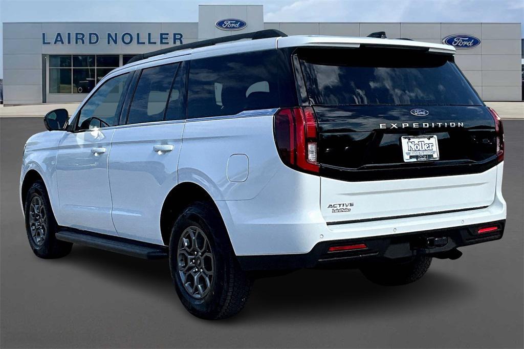 new 2025 Ford Expedition car, priced at $64,328