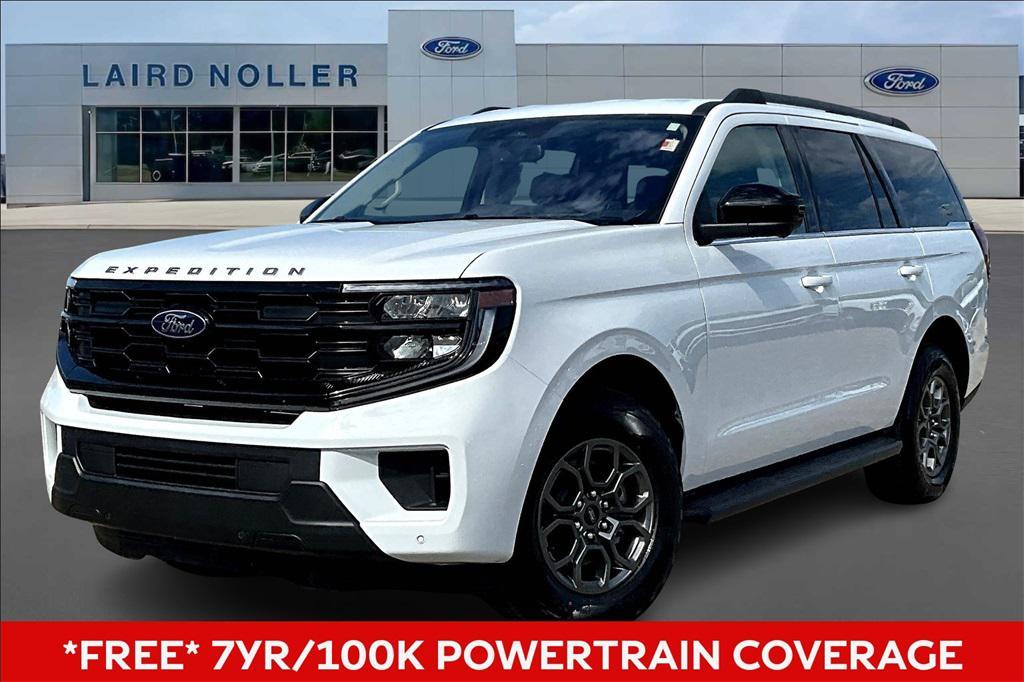 new 2025 Ford Expedition car, priced at $62,755