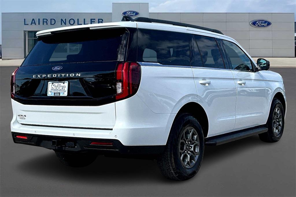 new 2025 Ford Expedition car, priced at $64,328