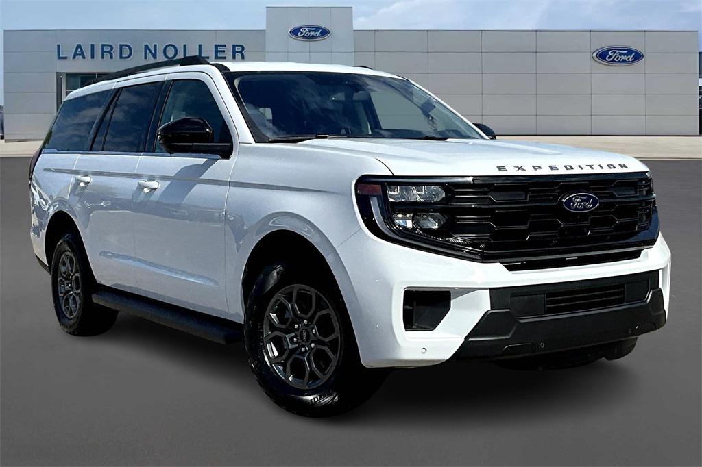 new 2025 Ford Expedition car, priced at $64,328