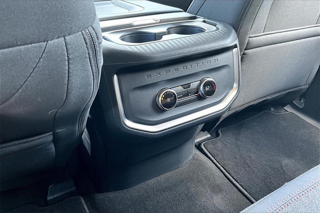 new 2025 Ford Expedition car, priced at $64,328