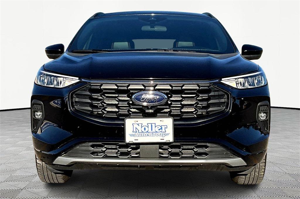 used 2023 Ford Escape car, priced at $22,971