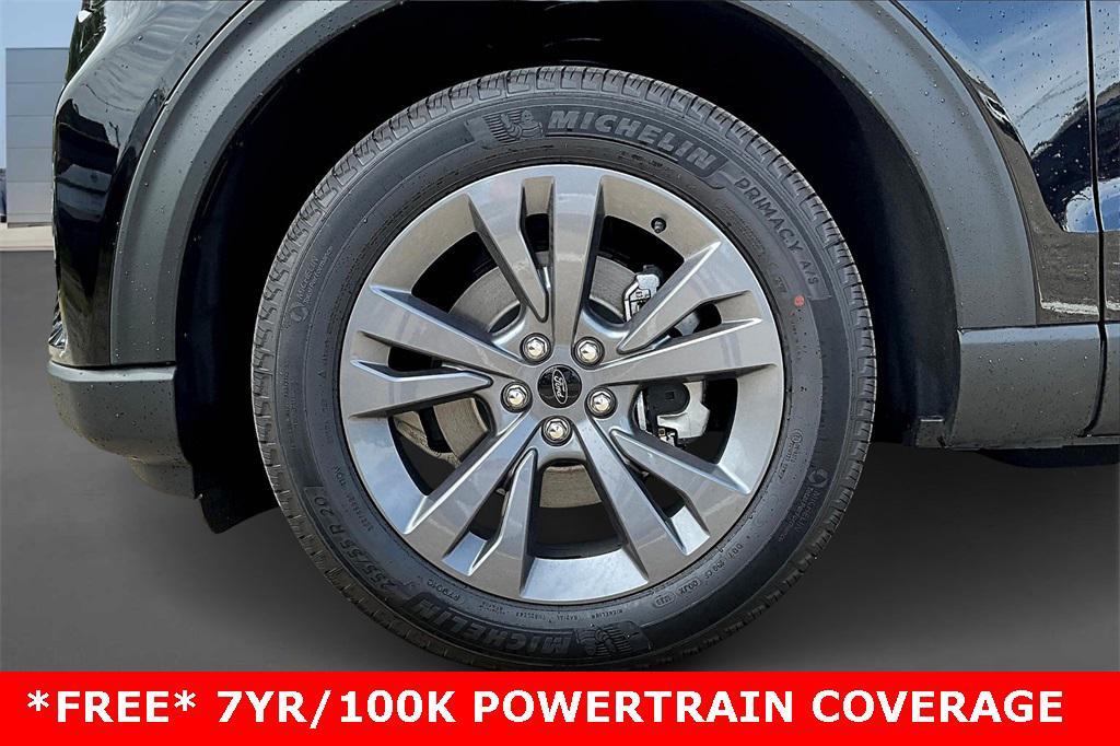 new 2025 Ford Explorer car, priced at $45,014
