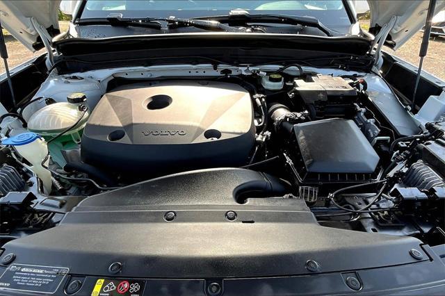 used 2019 Volvo XC40 car, priced at $18,996
