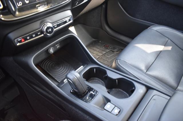 used 2019 Volvo XC40 car, priced at $19,311