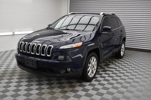 used 2015 Jeep Cherokee car, priced at $10,874