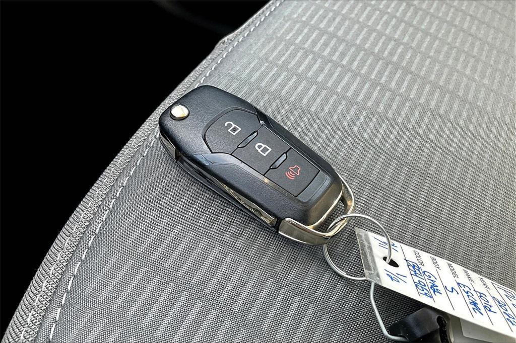 used 2022 Ford Escape car, priced at $21,050