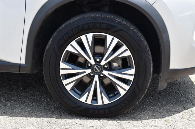 used 2023 Nissan Rogue car, priced at $23,677