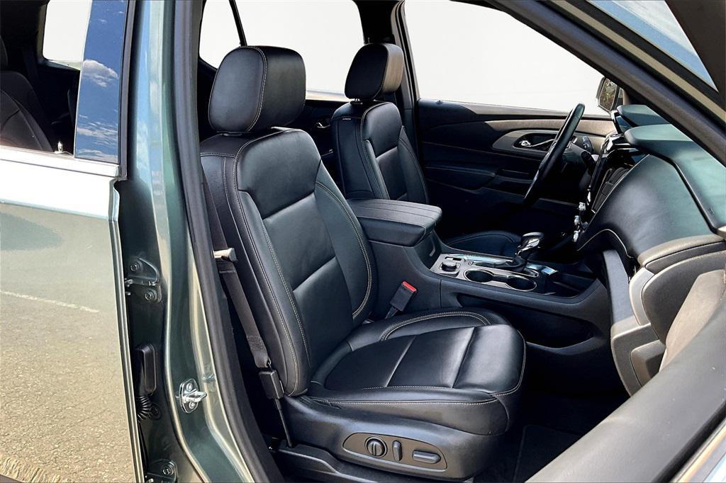 used 2023 Chevrolet Traverse car, priced at $34,657