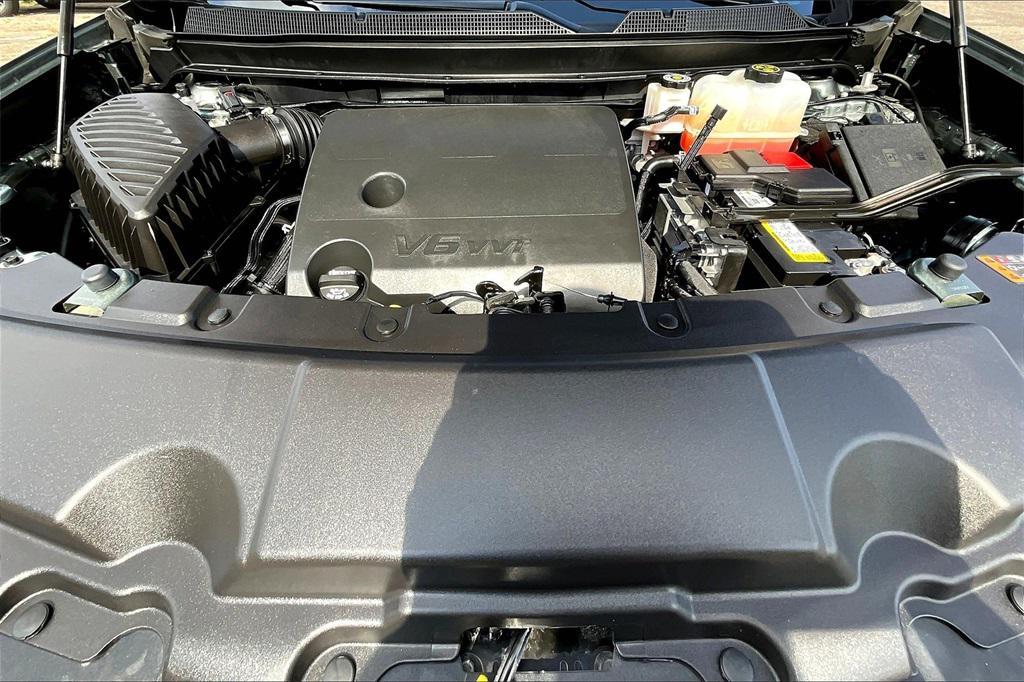 used 2023 Chevrolet Traverse car, priced at $34,657