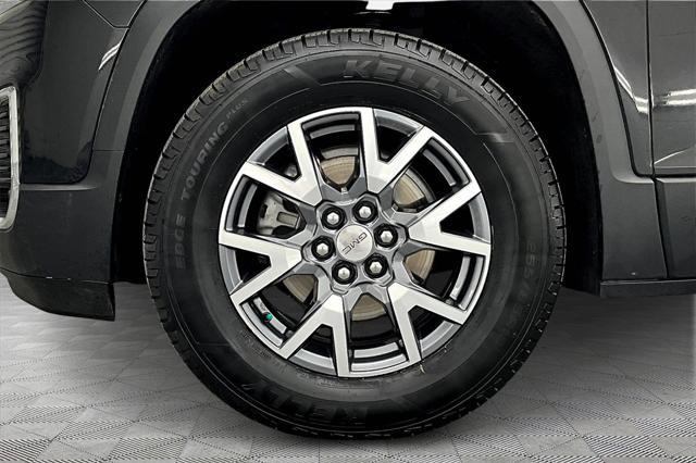 used 2023 GMC Acadia car, priced at $27,707