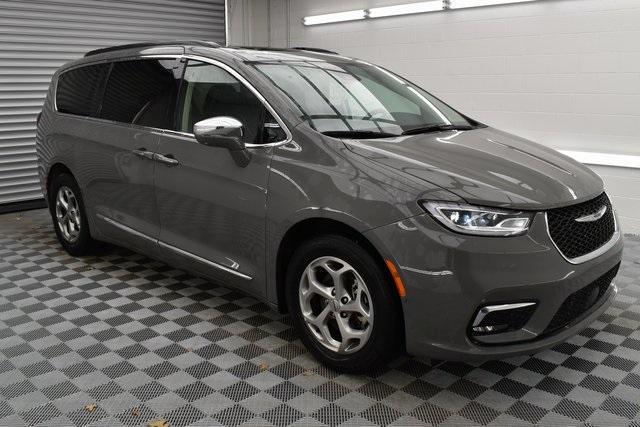used 2022 Chrysler Pacifica car, priced at $28,597