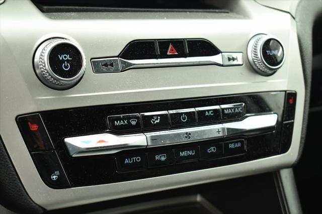 used 2022 Ford Explorer car, priced at $34,384