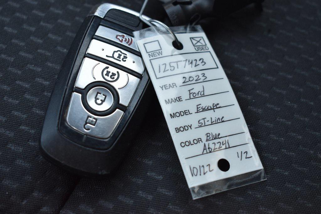 used 2023 Ford Escape car, priced at $25,905