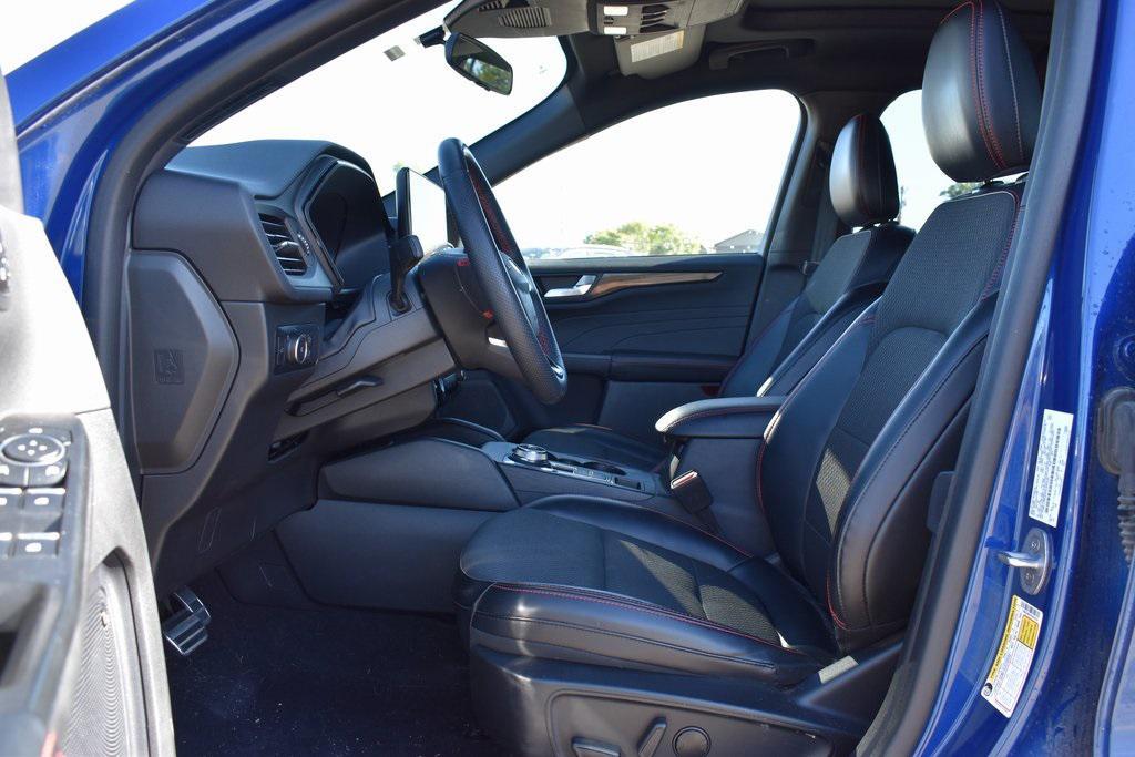 used 2023 Ford Escape car, priced at $25,905