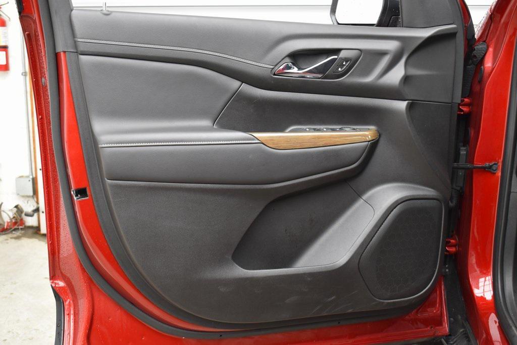 used 2023 GMC Acadia car, priced at $27,495