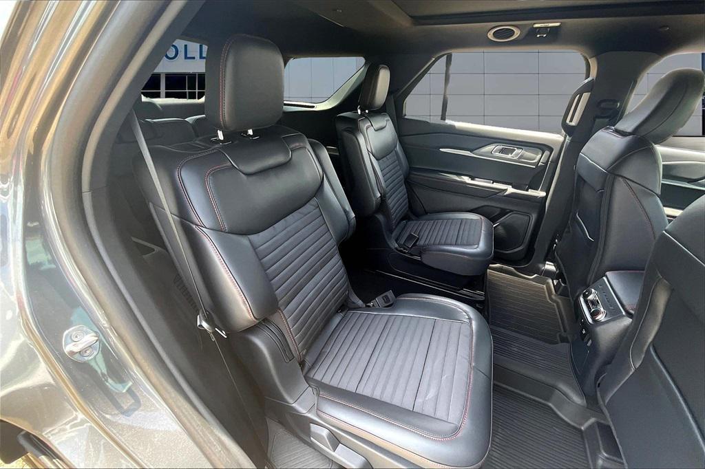 new 2025 Ford Explorer car, priced at $48,028
