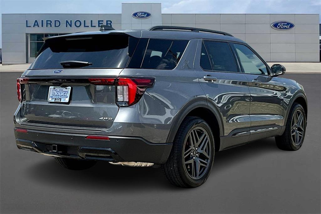 new 2025 Ford Explorer car, priced at $48,028