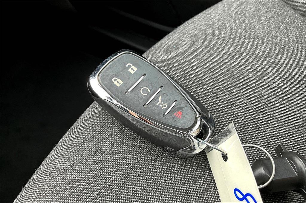used 2022 Chevrolet Equinox car, priced at $21,556