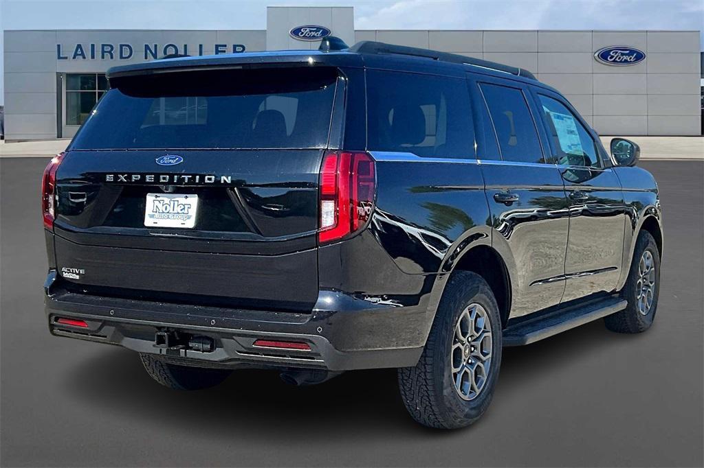new 2025 Ford Expedition car, priced at $63,302