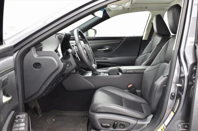 used 2019 Lexus ES 350 car, priced at $29,178