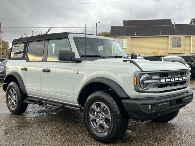 new 2024 Ford Bronco car, priced at $43,642