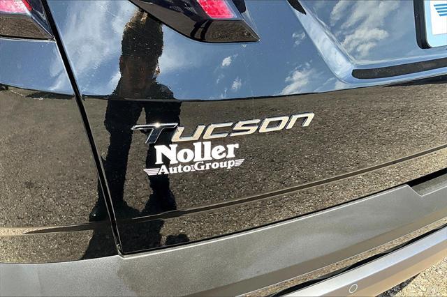 used 2024 Hyundai TUCSON Hybrid car, priced at $33,678