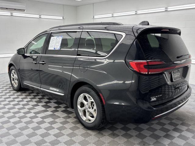 used 2022 Chrysler Pacifica car, priced at $28,133