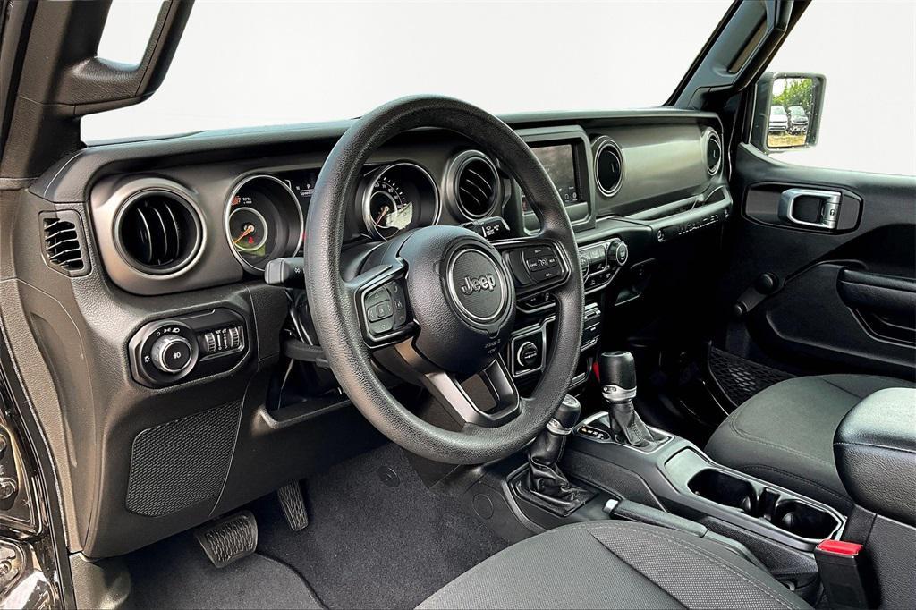used 2022 Jeep Wrangler Unlimited car, priced at $29,266