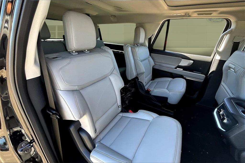 new 2025 Ford Expedition Max car, priced at $71,251