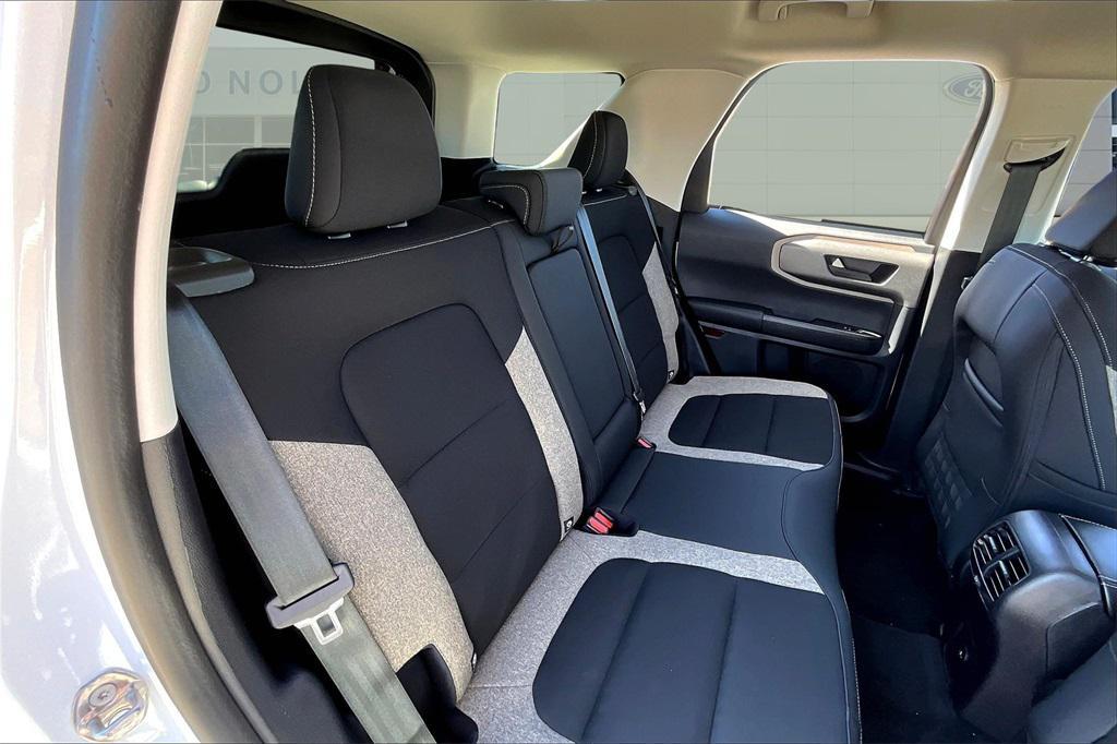 new 2025 Ford Bronco Sport car, priced at $31,576