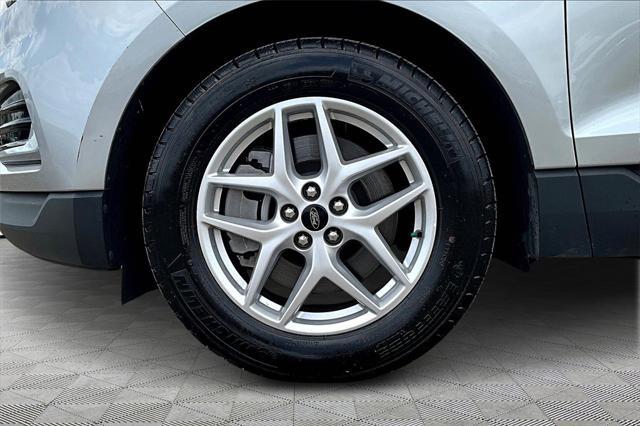 used 2024 Ford Edge car, priced at $26,993