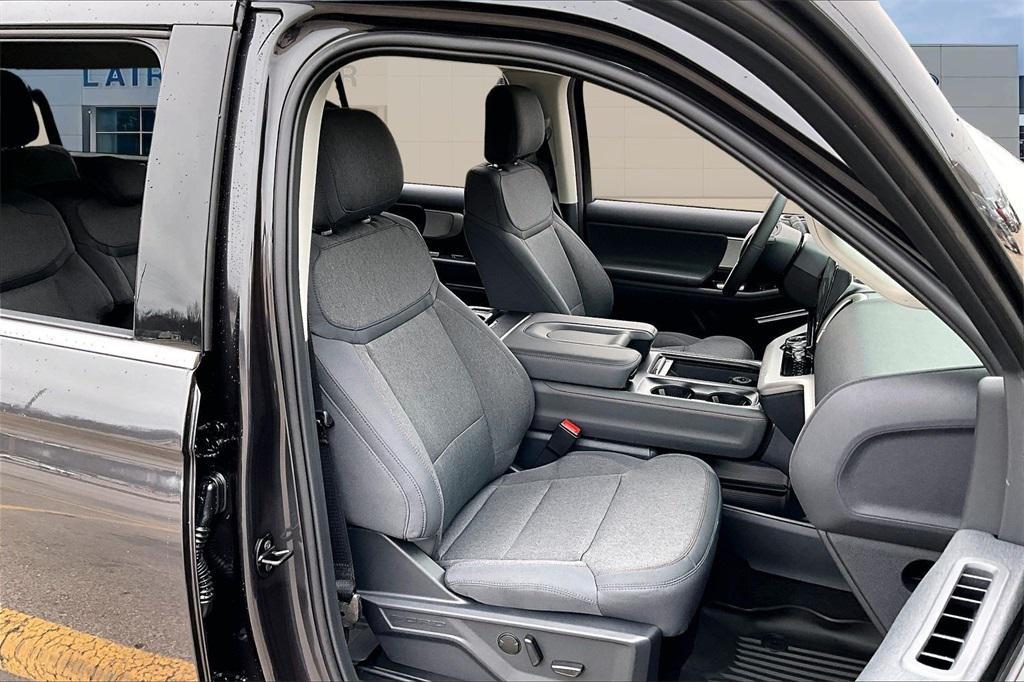 new 2025 Ford Expedition Max car, priced at $70,495