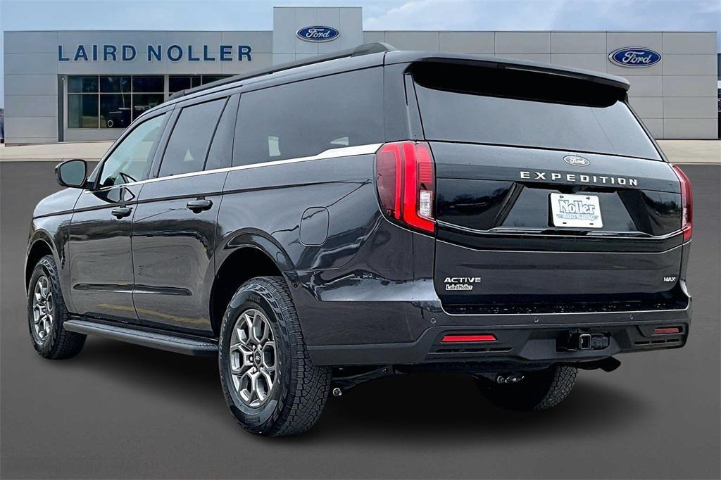 new 2025 Ford Expedition Max car, priced at $70,495