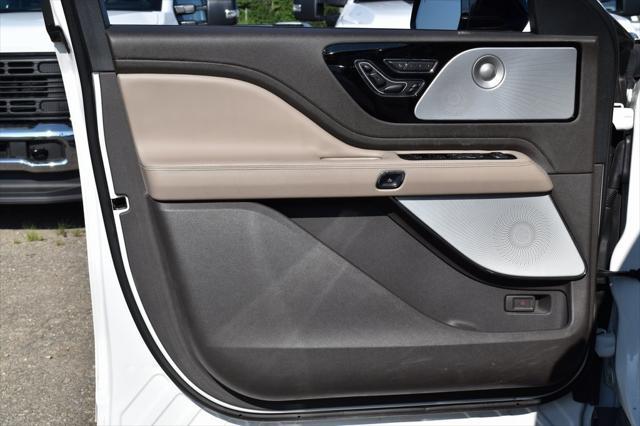 used 2023 Lincoln Aviator car, priced at $48,454