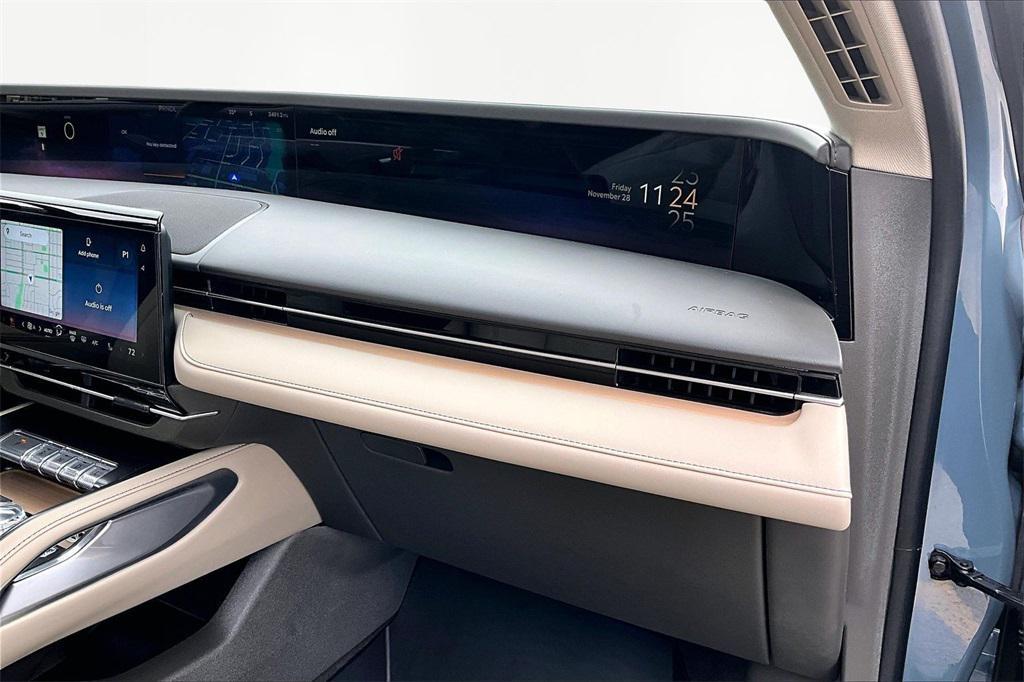 used 2025 Lincoln Nautilus car, priced at $60,302