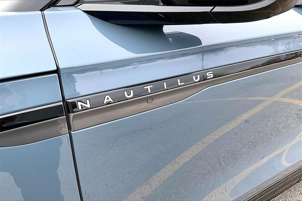used 2025 Lincoln Nautilus car, priced at $60,302