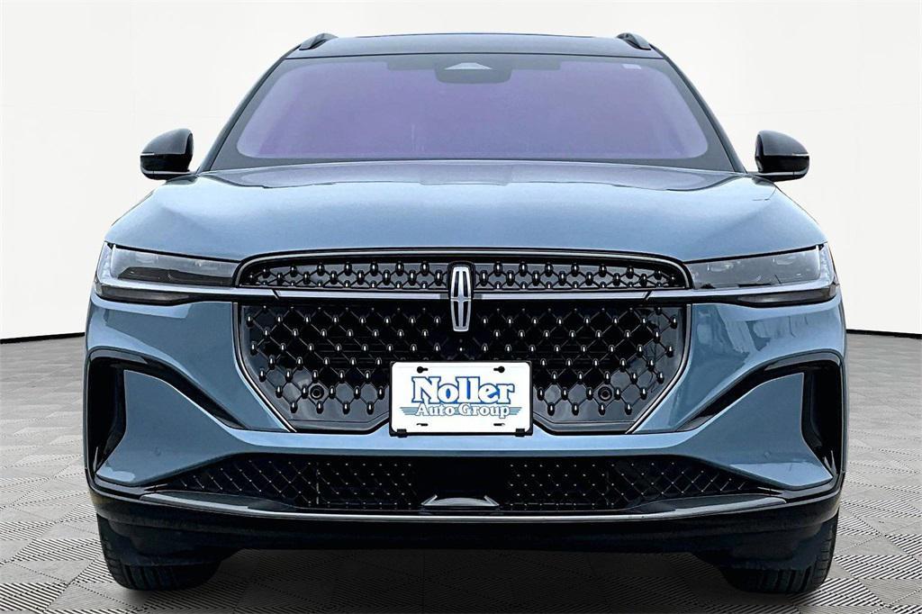 used 2025 Lincoln Nautilus car, priced at $60,302