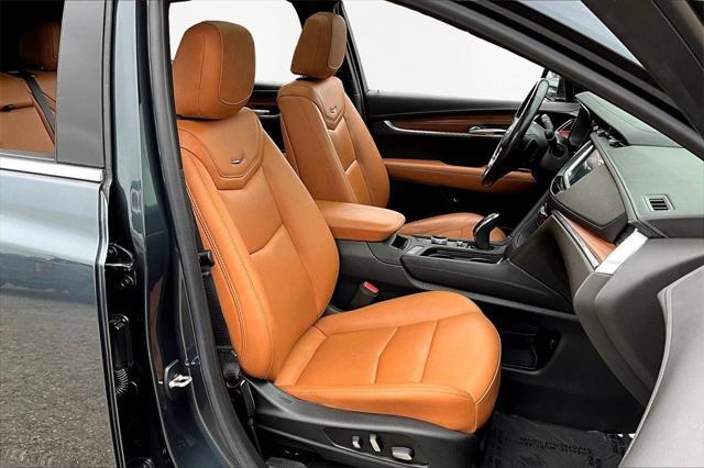 used 2020 Cadillac XT5 car, priced at $28,066